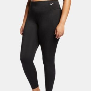 Nike Women's Plus Size Sculpt Victory Leggings in Black SZ 1x